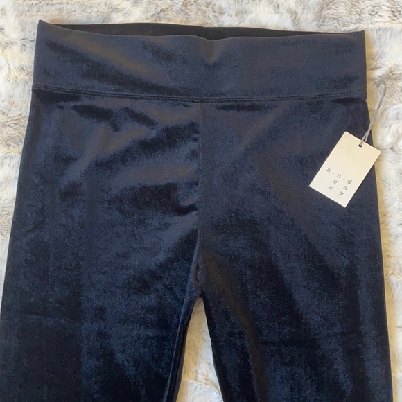 NWT black velour leggings - Picture 6 of 8